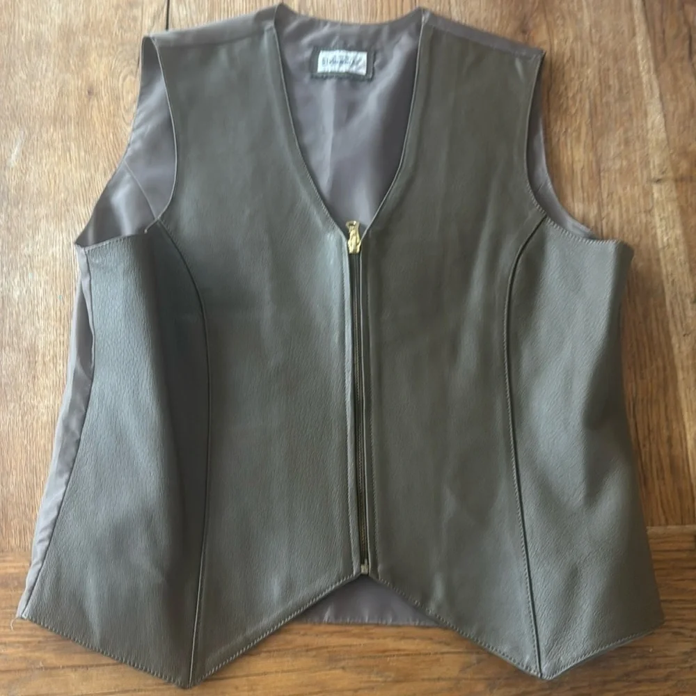 Newportnews Styleworks Women’s Real Leather Vest Olive Green Size M - Picture 2 of 7